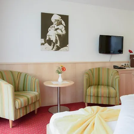 فندق Hotel Silbertal Self-Checkin