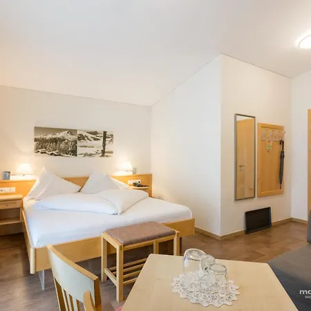 فندق Hotel Silbertal Self-Checkin سيلبيرتال