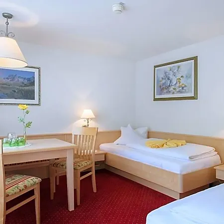 Hotel Silbertal Self-Checkin فندق سيلبيرتال
