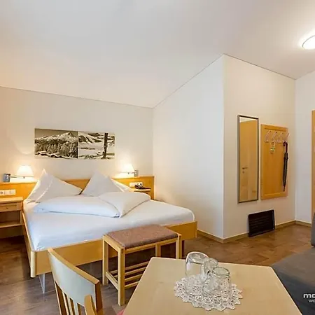 فندق Hotel Silbertal Self-Checkin سيلبيرتال